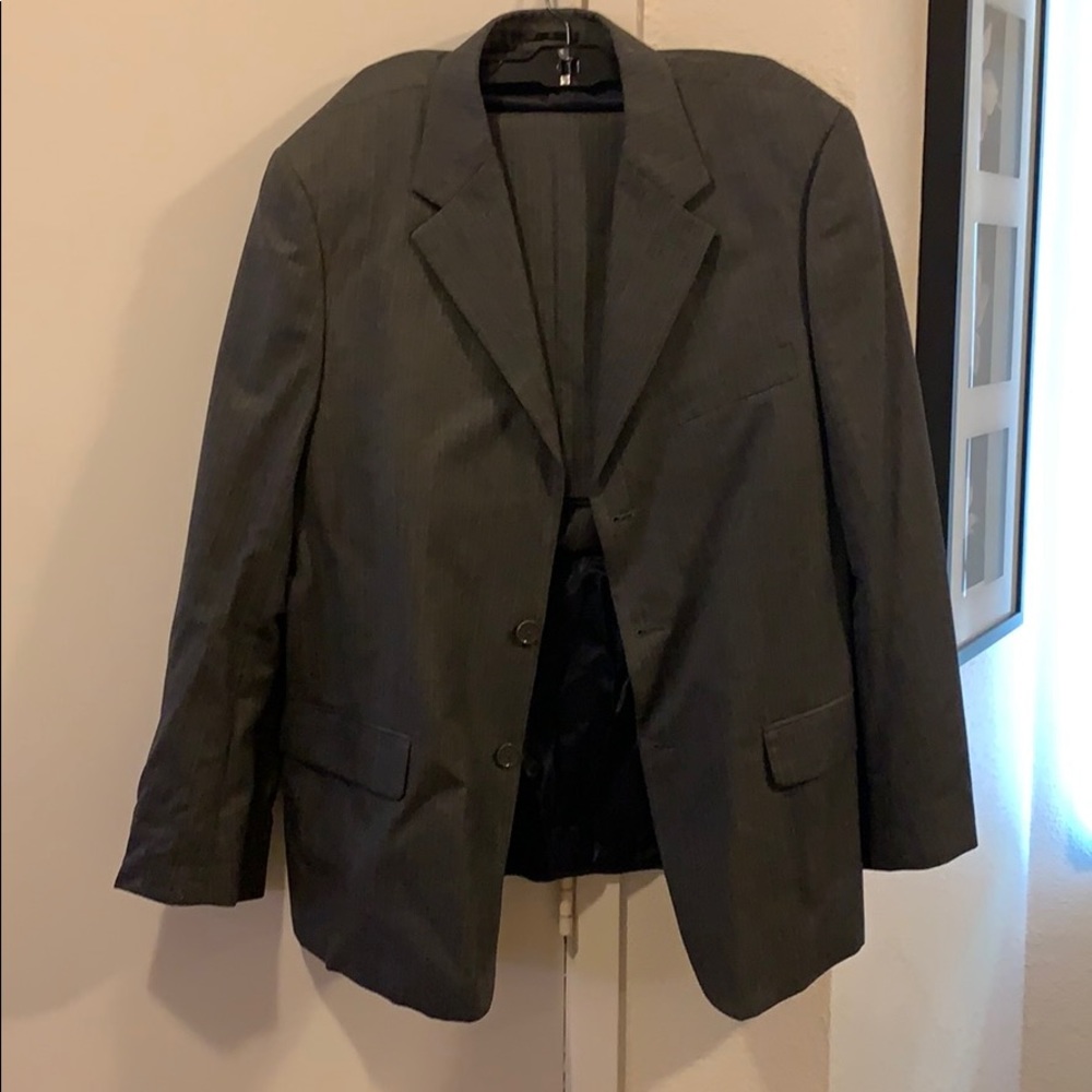 Grey Van Heisenberg Studio suit